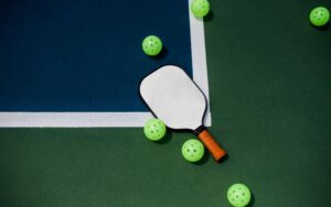 How to Clean Your Pickleball Paddle